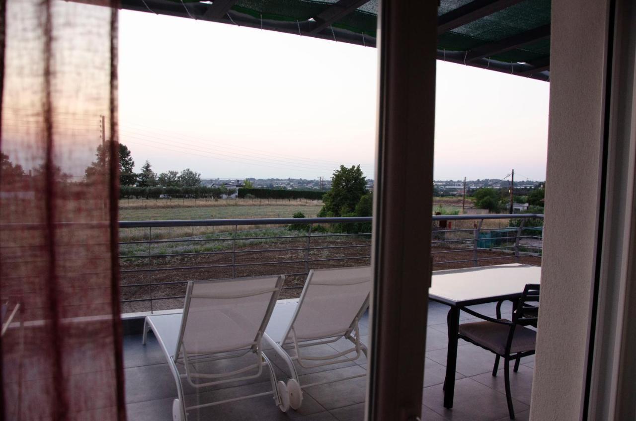 Garden'S Sunset Αvra Apartment เนอา มิคานิโอนา ภายนอก รูปภาพ