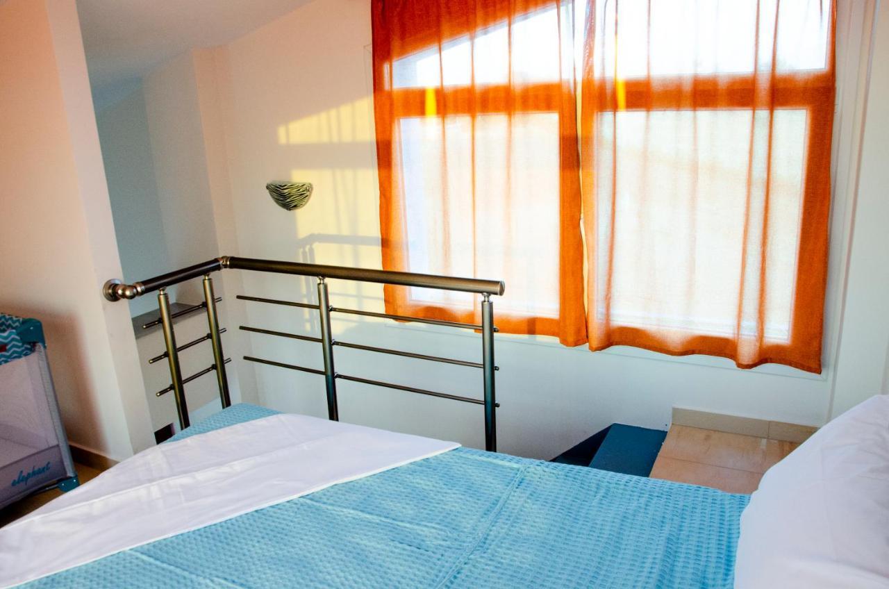 Garden'S Sunset Αvra Apartment เนอา มิคานิโอนา ภายนอก รูปภาพ